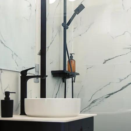 Komfortowy W Scislym Centrum Warszawy Comfortable In The Very Center Of