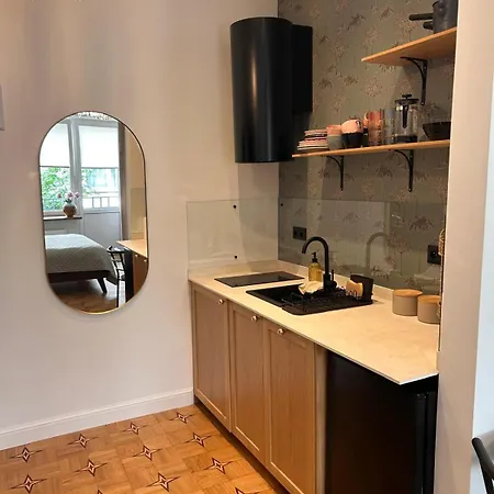 Komfortowy W Scislym Centrum Warszawy Comfortable In The Very Center Of Apartmán *